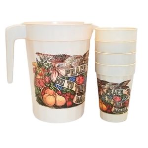 Vintage Packerware Pitcher with 4 Cups *Peace Be To This House*